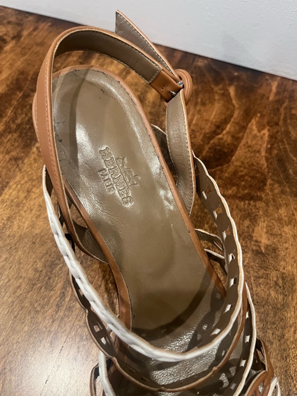 Hermes Brown/White Leather Romanza Sandals Size 8/38 - Picture 2 of 8